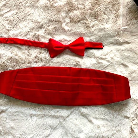 Nordstrom Other - Red cummerbund & bow tie.